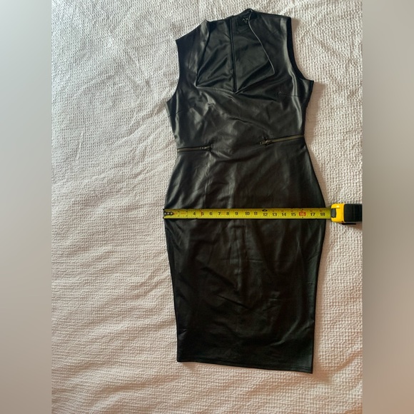 AX Paris, black bodycon, almost vampiric neckline and collar, sexy dress - Picture 6 of 10